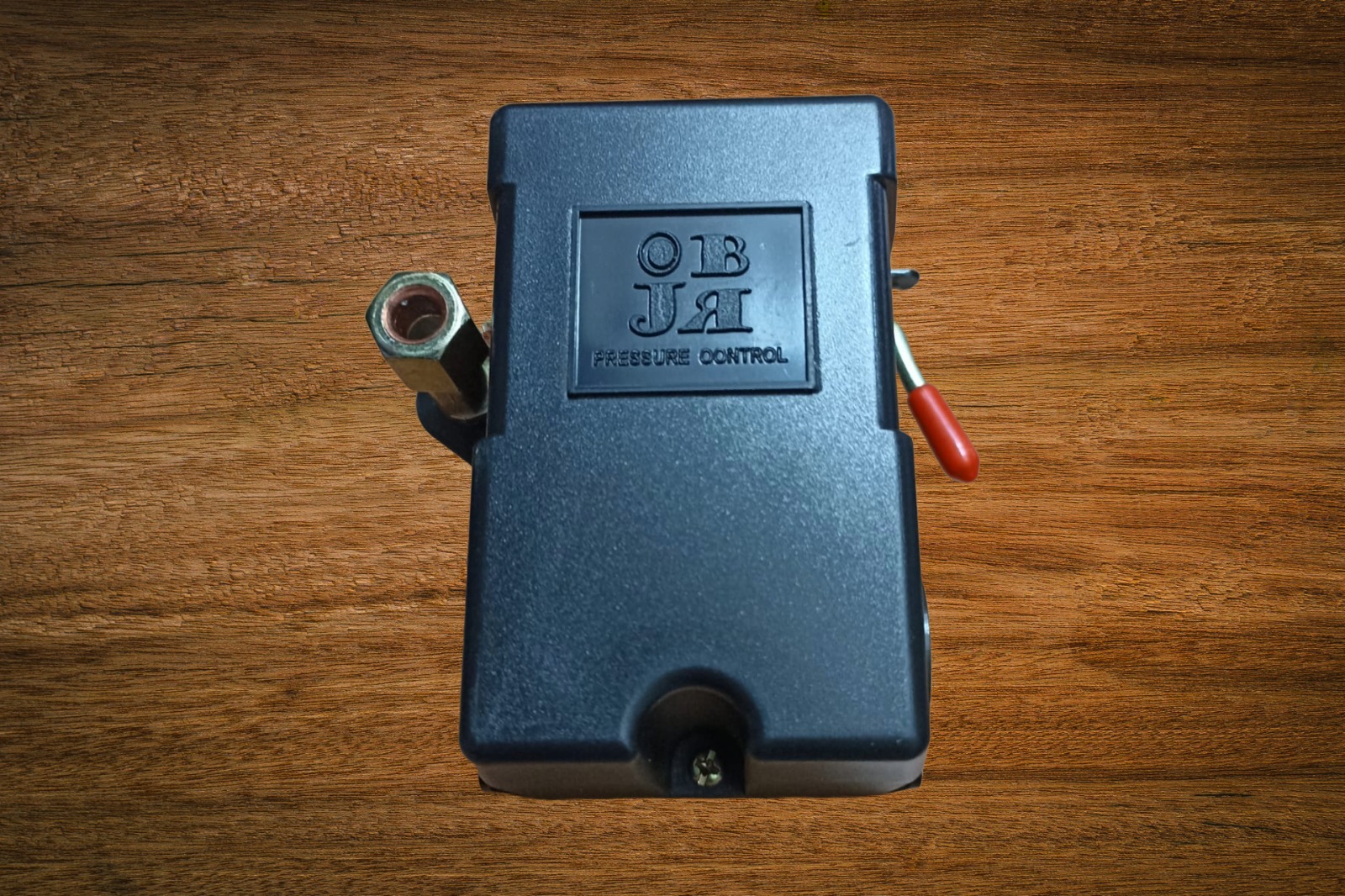 Presostato para control automático de presión